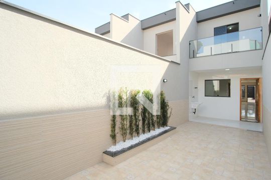 Quintal de casa à venda com 3 quartos, 140m² em Penha de França, São Paulo