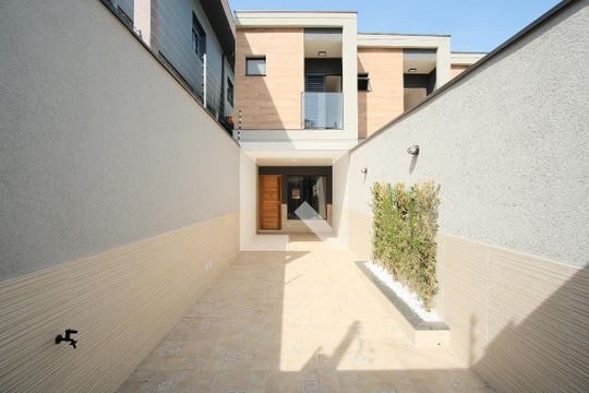 Garagem de casa à venda com 3 quartos, 140m² em Penha de França, São Paulo