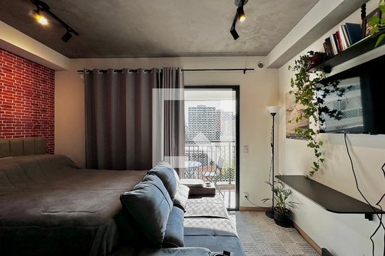 Sala de kitnet/studio para alugar com 0 quarto, 28m² em Santo Amaro, São Paulo