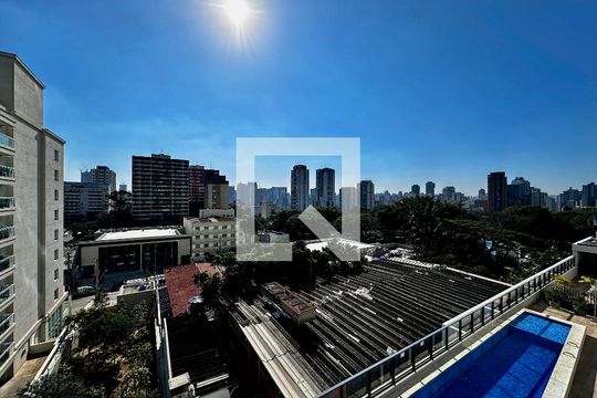 Vista Sacada do Quarto de kitnet/studio para alugar com 0 quarto, 28m² em Santo Amaro, São Paulo