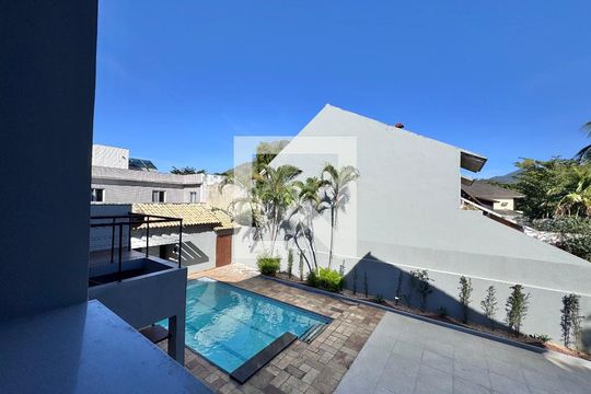 Hall Íntimo - Varanda de casa de condomínio à venda com 4 quartos, 550m² em Recreio dos Bandeirantes, Rio de Janeiro