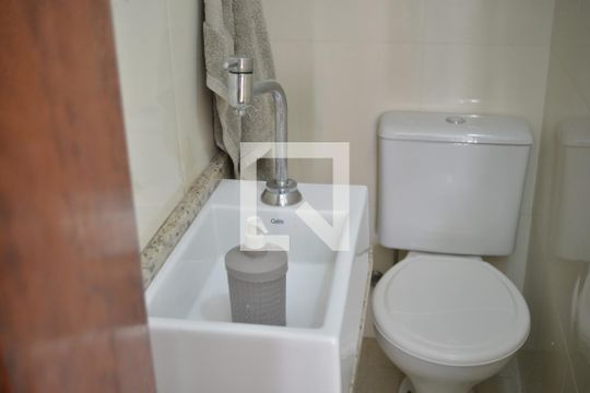 Lavabo de casa à venda com 2 quartos, 160m² em Vila Helena, Santo André