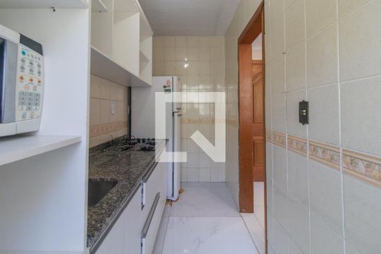 Cozinha de apartamento à venda com 1 quarto, 48m² em Vila Nova, Porto Alegre