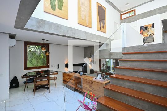 Escada de casa à venda com 3 quartos, 443m² em Cidade Jardim, São Paulo