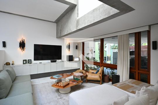 Sala de casa à venda com 3 quartos, 443m² em Cidade Jardim, São Paulo