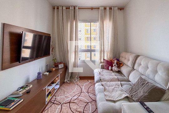 Sala de apartamento para alugar com 2 quartos, 47m² em Jardim Boa Vista (zona Oeste), Osasco