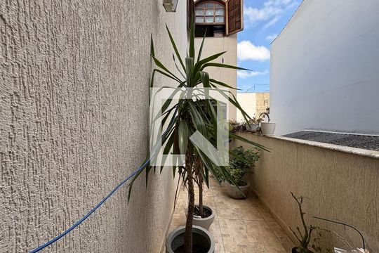 Sala de casa à venda com 3 quartos, 350m² em Vila Camilópolis, Santo André