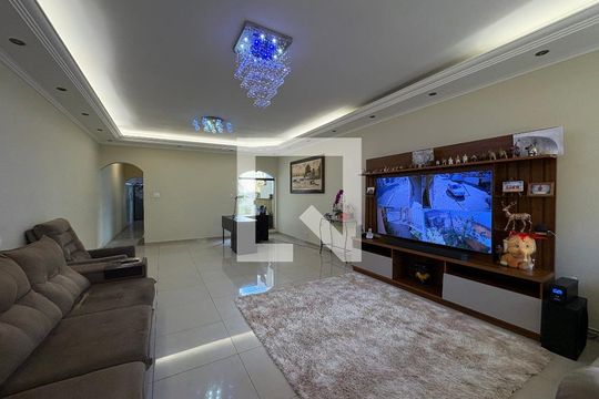 Sala de casa à venda com 3 quartos, 350m² em Vila Camilópolis, Santo André