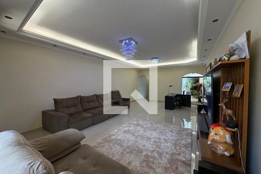 Sala de casa à venda com 3 quartos, 350m² em Vila Camilópolis, Santo André