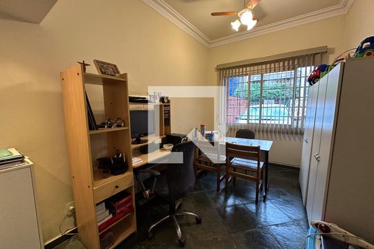 Sala 2 de casa à venda com 3 quartos, 218m² em Água Branca, São Paulo