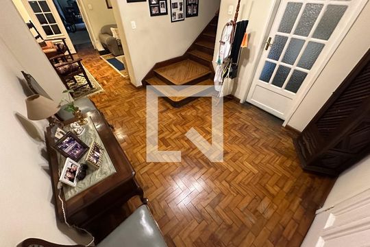 Sala 1 de casa à venda com 3 quartos, 218m² em Água Branca, São Paulo