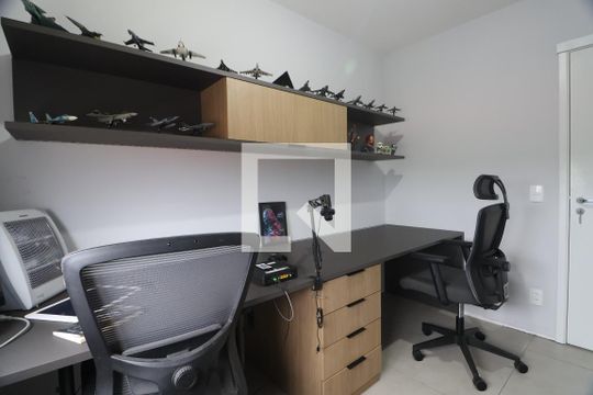 Quarto 1 de apartamento à venda com 2 quartos, 76m² em Marechal Rondon, Canoas