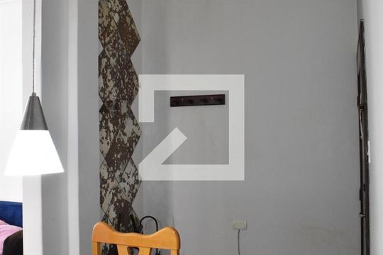 Sala 2 de apartamento para alugar com 2 quartos, 130m² em Centro, Curitiba