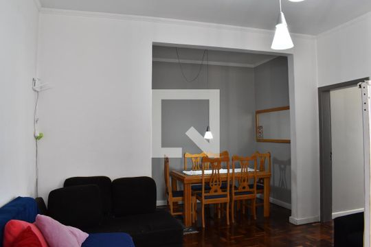 Sala 2 de apartamento para alugar com 2 quartos, 130m² em Centro, Curitiba