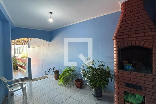 Área comum de casa à venda com 3 quartos, 198m² em Jardim Ipanema, Santo André