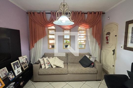 Sala de casa para alugar com 3 quartos, 198m² em Jardim Ipanema, Santo André