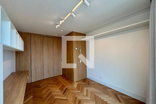 Sala 1 de apartamento à venda com 2 quartos, 165m² em Humaitá, Rio de Janeiro