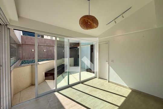 Sala 2 de apartamento à venda com 2 quartos, 165m² em Humaitá, Rio de Janeiro