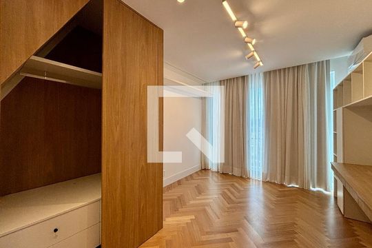 Sala 1 de apartamento à venda com 2 quartos, 165m² em Humaitá, Rio de Janeiro