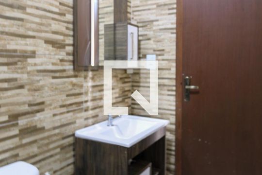 Casa à venda com 3 quartos, 115m² em São José, Canoas