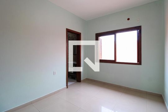 Casa à venda com 3 quartos, 115m² em São José, Canoas