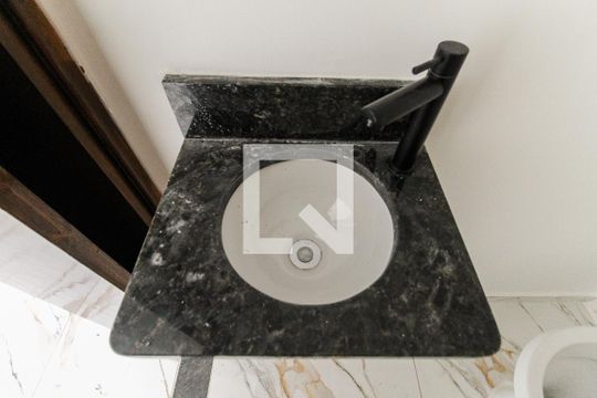 Lavabo de apartamento à venda com 2 quartos, 82m² em Itaquera, São Paulo