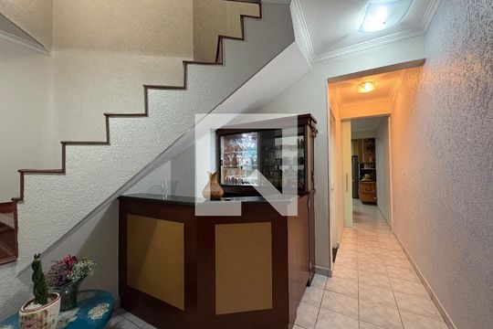 Sala de casa à venda com 3 quartos, 183m² em Parque Gerassi, Santo André