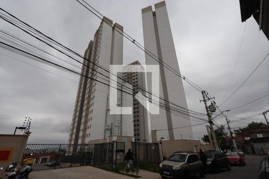 Fachada de apartamento para alugar com 2 quartos, 38m² em Fazenda da Juta, São Paulo
