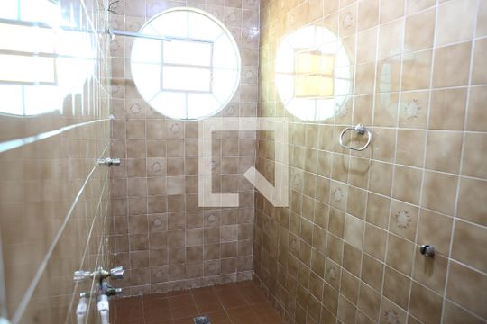 Suite Quarto 4 de casa à venda com 6 quartos, 350m² em Jardim Riacho das Pedras, Contagem
