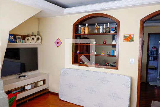 Sala de casa à venda com 4 quartos, 250m² em Jaguaribe, Osasco