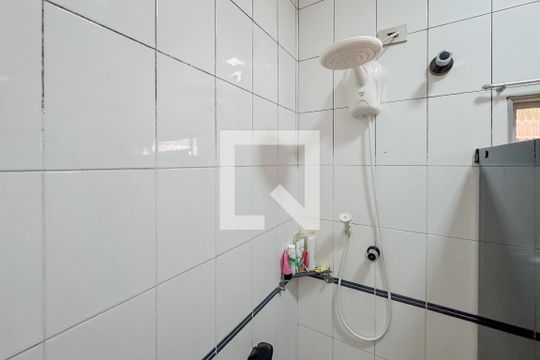 Banheiro da Suíte 2 de casa para alugar com 3 quartos, 194m² em Vila Deodoro, São Paulo