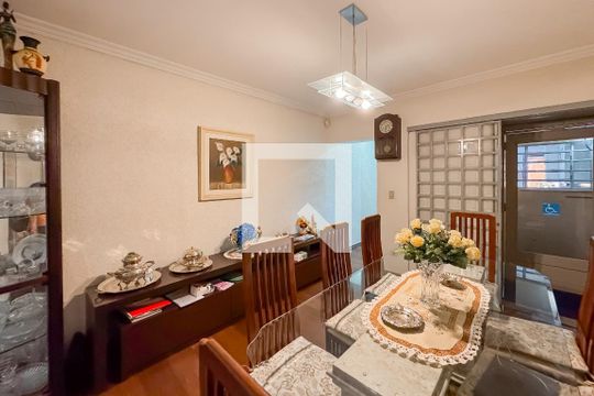 Sala de Jantar de casa à venda com 3 quartos, 194m² em Vila Deodoro, São Paulo