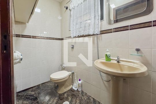 Lavabo de casa à venda com 3 quartos, 194m² em Vila Deodoro, São Paulo