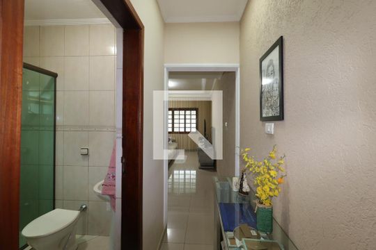 Corredor de casa à venda com 3 quartos, 208m² em Jardim Ana Maria, Santo André