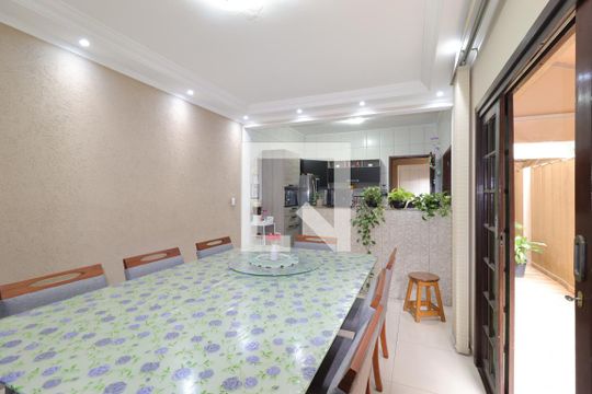 Sala de Jantar de casa à venda com 3 quartos, 208m² em Jardim Ana Maria, Santo André