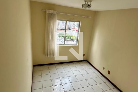 Quarto 1 de apartamento para alugar com 2 quartos, 64m² em Kobrasol, São José