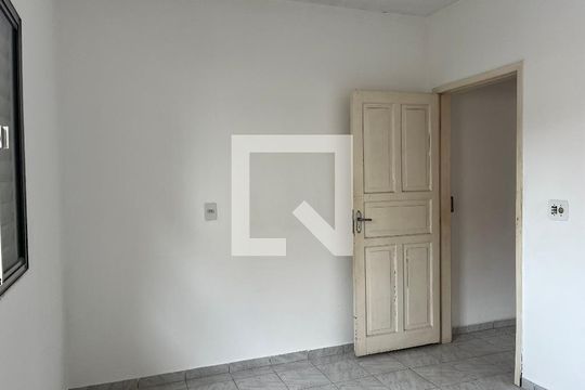 Quarto 2 de casa à venda com 2 quartos, 200m² em Alto da Lapa, São Paulo