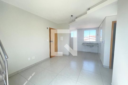 Sala de apartamento à venda com 2 quartos, 98m² em Santa Monica, Belo Horizonte
