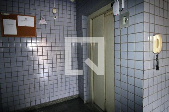 Área comum - Elevador de apartamento à venda com 3 quartos, 110m² em Vaz Lobo, Rio de Janeiro