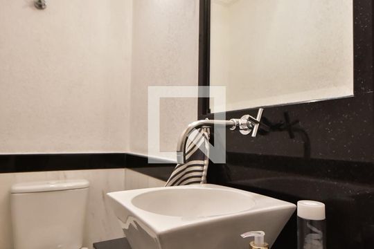 Lavabo de apartamento à venda com 4 quartos, 250m² em Jardim Londrina, São Paulo