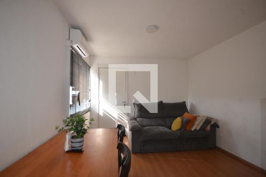 Sala de apartamento para alugar com 2 quartos, 44m² em Campo Grande, Rio de Janeiro
