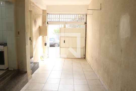 Garagem de casa à venda com 3 quartos, 144m² em Osvaldo Cruz, São Caetano do Sul