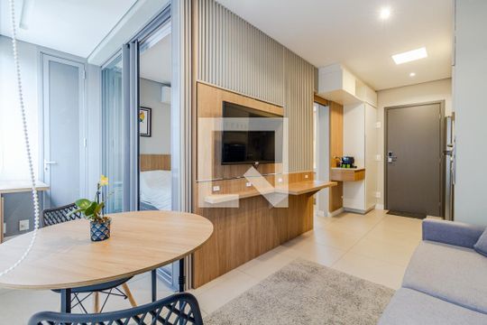 Sala de apartamento para alugar com 1 quarto, 30m² em Pinheiros, São Paulo
