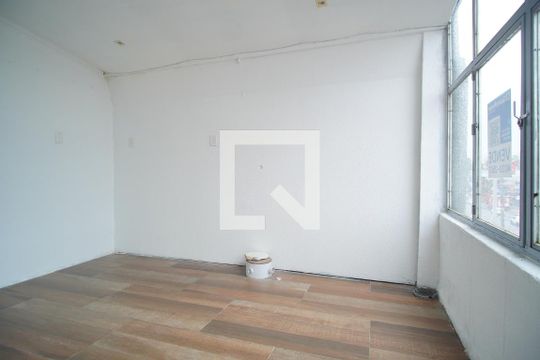 Cozinha de apartamento à venda com 1 quarto, 55m² em Sarandi, Porto Alegre