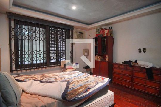 Suíte de casa à venda com 3 quartos, 244m² em Rondônia, Novo Hamburgo