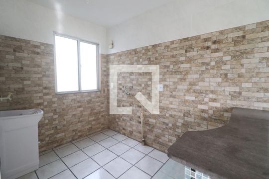 Cozinha e Área de Serviço de apartamento para alugar com 2 quartos, 40m² em Liberdade, Novo Hamburgo