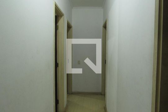 Corredor de casa à venda com 3 quartos, 330m² em Parque Continental, Osasco