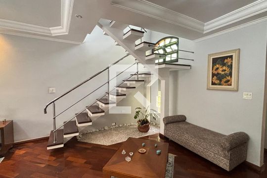 Sala de casa à venda com 3 quartos, 240m² em Vila Metalúrgica, Santo André