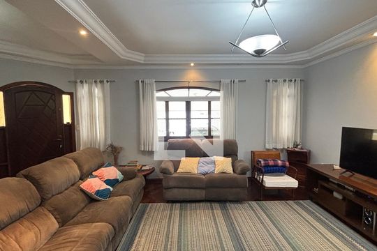 Sala de casa à venda com 3 quartos, 240m² em Vila Metalúrgica, Santo André