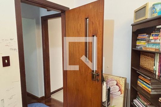 Escritório de casa à venda com 3 quartos, 240m² em Vila Metalúrgica, Santo André